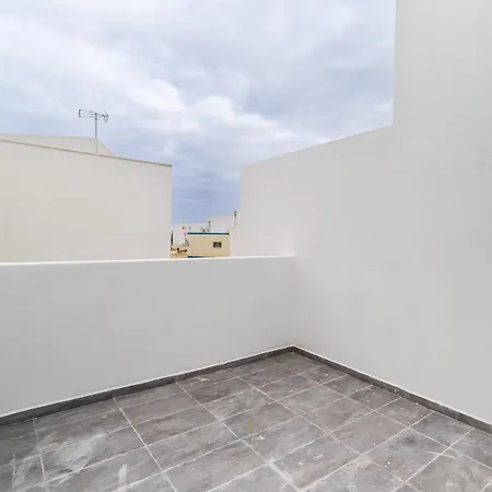 Not Good - New Penthouse - St Paul's Bay